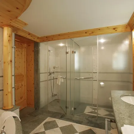 Готель Grand Zermatterhof 5*